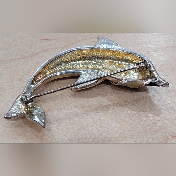 Darlene Dolphin Pin - Gold Tone & Enamel - Vintage - Picture 9 of 12
